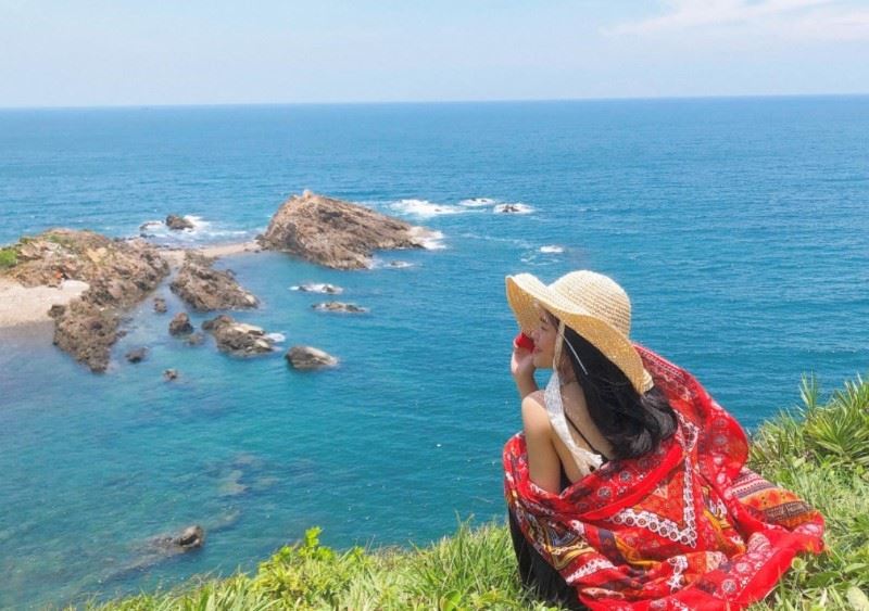 Du lịch nghỉ hè bãi biển ở đảo Cô Tô Quảng Ninh 2025
